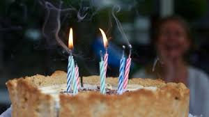 Ucapan selamat ulang islami untuk ayah. 7 Ucapan Selamat Ulang Tahun Untuk Ibu Ini Bikin Haru Jadi Pengen Peluk Ibu Yukepo Com