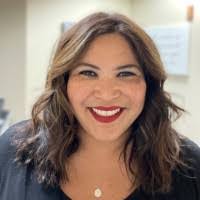 Jennifer Raya's Instagram, Twitter & Facebook