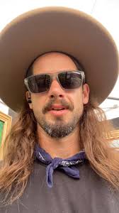 A bit of Dutch to start the day. Kumm mol verbei! Swing by. Beautiful  weather. #centralpennsylvaniafestivalofthearts #cpfa2024 #deitsch #padutch  #kunst #artfestival