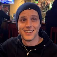 Robin Seay's Instagram, Twitter & Facebook