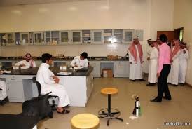 كلية التصميم والفنون كلية الهندسة، كلية الإنجازات كلية الصيدلة كلية طب الأسنان كلية علوم الأرض كلية علوم البحار كلية الأرصاد. Ù…Ø¯ÙŠØ± Ø¬Ø§Ù…Ø¹Ø© Ø§Ù„Ù…Ù„Ùƒ Ø®Ø§Ù„Ø¯ ÙŠØªÙÙ‚Ø¯ Ø§Ù„Ù…Ø¬Ù…Ø¹ Ø§Ù„Ø£ÙƒØ§Ø¯ÙŠÙ…ÙŠ Ø¨Ø§Ù„Ù…Ø­Ø§Ù„Ø© ÙˆØ¹Ø¯Ø¯ Ù…Ù† ÙƒÙ„ÙŠØ§Øª Ø§Ù„Ø¨Ù†Ø§Øª ØªÙ‚Ø±ÙŠØ± Ù…ØµÙˆØ± ØµØ­ÙŠÙØ© Ù…Ø­Ø§ÙŠÙ„