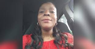 Gloria Mcknight's Instagram, Twitter & Facebook