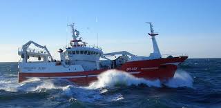 Fishing Trawler Professional Fishing Vessel Western Chieftain Karstensens Shipyard Ltd Barcos Navio Veleiros
