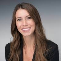 Kara Tracy's Instagram, Twitter & Facebook