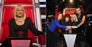 Giulio andreotti, enrico berlinguer, tommaso buscetta e licio gelli si alterneranno al. Oggi In Tv Giovedi 21 Marzo Raffaella Carra Michele Santoro E La Partita Italia Brasile People