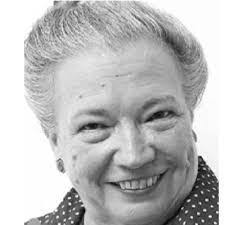 Diane Buczek's Instagram, Twitter & Facebook