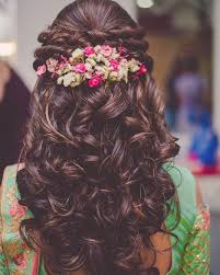 Sangeet Hairstyle Free Hairstyle Flowers Flowerstagram Bridal Hairdo Open Hairstyles Indian Wedding Hairstyles