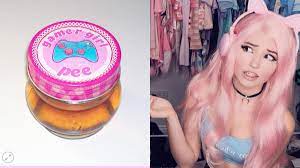 Belle delphine peeing