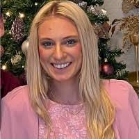 Lauren Mortensen's Instagram, Twitter & Facebook