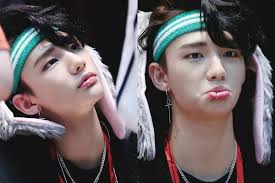 Siapa sih gayanya yang paling kece antara dimas ahmad dan thariq halilintar? Kpop Music Game 10 Idols With Lip Piercings That Will Facebook