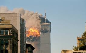 Speaking as an american who still remembers when september 11, 2001 happened, vinaver does not do the event justice. Attentats Du 11 Septembre 2001 La Photo De L Homme Qui Tombe 20 Ans Plus Tard