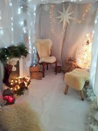 If you just don't quite have the motivation to start hanging your lights. Alethea Alethealaw3 Profile Pinterest