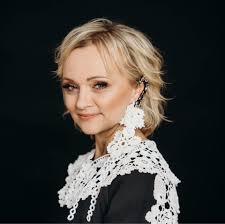 Kochani, Oto daty i miejsca nadchodzących koncertów świątecznych z którymi  już niebawem wyruszamy w Polskę🎄. Z wielką przyjemnością wprowadzimy Was w  ten najpiękniejszy czas w roku, grając i śpiewając bliskie naszemu sercu