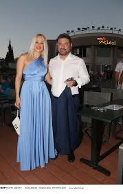 .7 συνολικα οι νεκροι και ο μοσχαροκεφαλοσ χαρδαλιασ κανει δηλωσεισ οτι φταιει η εμυ για /23 σχολια. Giwta Panagiwtopoyloy Poia Einai H Entypwsiakh Syzygos Toy Nikoy Xardalia People Amp Style Eidhseis