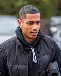 Team news in TEN 🔢 Who would you like to see in the Starting XI,  Spitfires? 👀