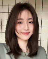 Mặt tròn để tóc gì đẹp? Top+ 30 kiểu tóc cho nữ mặt tròn