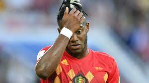 The crystal palace forward showed clinical efficiency to convert belgium's two best chances in the second half after switzerland deservedly took the lead with an early goal that rewarded its intense pressing. Nach Slapstick Jubel Belgiens Batshuayi Beweist Selbstironie Goal Com