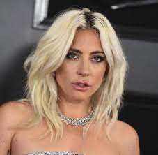 Selling out it's a summer must natural color that's innovative & intelligent—amping up your natural lip tone with your ph level and both hydrating. Lady Gaga Und Ihr Freund Losen Verlobung Welt