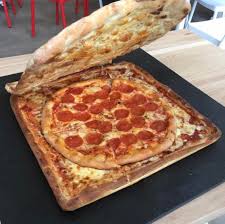 I Ate Pizza In A Box Made Of Pizza Food Eat Pizza Food Eat