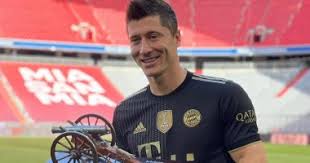 Jun 20, 2021 · كشفت لعبة فانتازي الدوري الإنجليزي الافتراضية عن أسعار بعض لاعبي الفريق الأول لكرة القدم بنادي ليفربول للموسم الجديد 2021/2022 وعلى رأسهم، محمد صلاح. Ù„ÙŠÙØ§Ù†Ø¯ÙˆÙØ³ÙƒÙŠ ÙŠØ­ØµØ¯ Ø¬Ø§Ø¦Ø²Ø© Ù‡Ø¯Ø§Ù Ø§Ù„Ø¯ÙˆØ±ÙŠ Ø§Ù„Ø£Ù„Ù…Ø§Ù†ÙŠ Ù„Ù„Ù…Ø±Ø© Ø§Ù„Ø³Ø§Ø¯Ø³Ø© ØµØ¯ÙŠ Ø§Ù„Ø¹Ø§Ù„Ù…