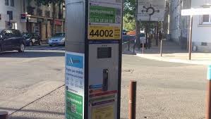 Depuis le 14 juillet, et jusqu'au 15 août 2020, les. Stationnement A Nantes 10 000 Places Deviennent Gratuites Pendant Un Mois