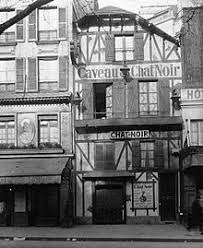 Chat noir, chat blanc commence sur un tempo assez lent, qui fait penser à une sorte de western spaghetti des balkans. Le Chat Noir Wikipedia