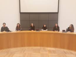 Den Kopf Habe Ich Oben Schulerinnen Vertreten Ihre Schule Auf Der Mannheimer Gedenkveranstaltung Jgg Mannheim