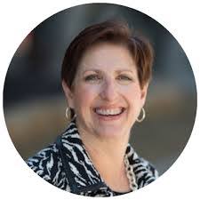 Debra Wilde's Instagram, Twitter & Facebook