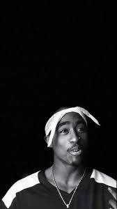 Pin By Holly Duncan On Tupacshakurfotos Tupac Wallpaper Tupac Pictures Tupac