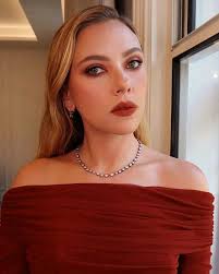 Natasha Romanoff dodao/la je novu...