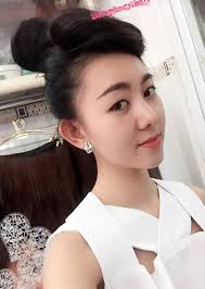 Tóc giả mái phồng được thiếu nữ Việt sắm 'ầm ầm'