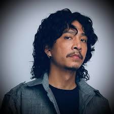 Nay Win's Instagram, Twitter & Facebook