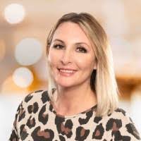 Laura Mullaney's Instagram, Twitter & Facebook