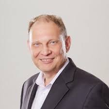 Paul Gregory Holub (@holub_paul)