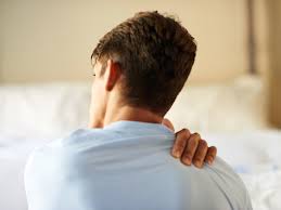 Hump Behind The Shoulders Causes Diagnosis And Treatments