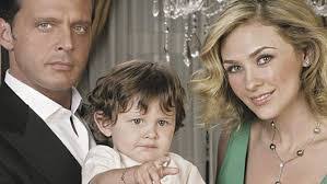 Daniel Arambula's Instagram, Twitter & Facebook