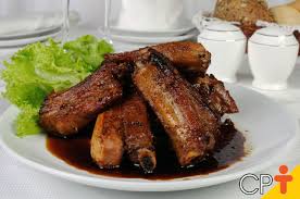 Uma boa pedida é preparar uma deliciosa costelinha de porco com batatas. Costelinha De Porco Na Cerveja Preta Aprenda A Fazer Artigos Cursos A Distancia Cpt