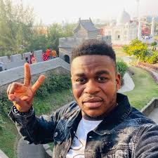 Biggest Coach: 3 games