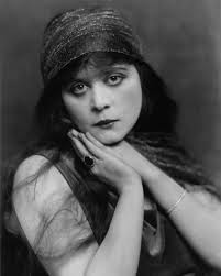 Remembering Hollywoods' First Queen of the Nile ~ Theda Bara ~(July 29,  1885–1955)