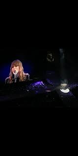 Taylor Swift Reputation Stadium Tour Long Live New Years Day London Stadium Tour Taylor Swift American Singers