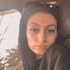 Ava Floyd (@avafloydd)