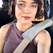 Shannon Dodson's Instagram, Twitter & Facebook