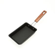 Kotobuki 410540 Tamagoyaki Japanese Omelette Pan Small Check Out The Image By Visiting The Link This Link Participates Omelette Pan Omelette Light Snacks