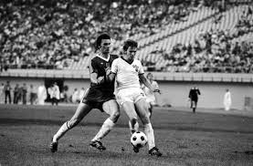 Na flashscore.pl znajdziesz rezultaty dla turnieju euro 2020 porównania kursów, statystyki bezpośrednich spotkań i tabele dla euro 2020. Polska Nrd 1 3 31 07 1976