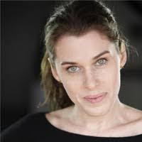 Michelle Wallis's Instagram, Twitter & Facebook