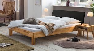 Echtholz bett echtholz bett lattenrost in 6330 kufstein for 80 00 for bett 1 80m echtholz mit 2 lattenrost massivholzbetten betten aus massivholz holzmanufaktur ein entspannter schlaf ist die basis. Echtholzbett Aus Fsc Kernbuche Mit Kunstleder Kopfteil Amsden
