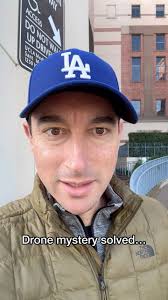 It’s ok, everyone. They’re just washing windows 😜 #dronesightings