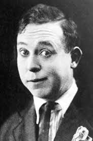 Mickey Tanner's Instagram, Twitter & Facebook