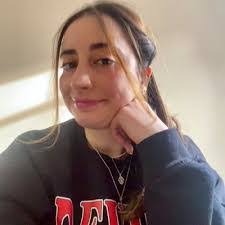 Amber Speicher's Instagram, Twitter & Facebook