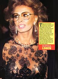 Sophia Loren At The Pret A Porter Premiere In New York City December 1994 Sophia Loren Sophia Loren Images Sofia Loren